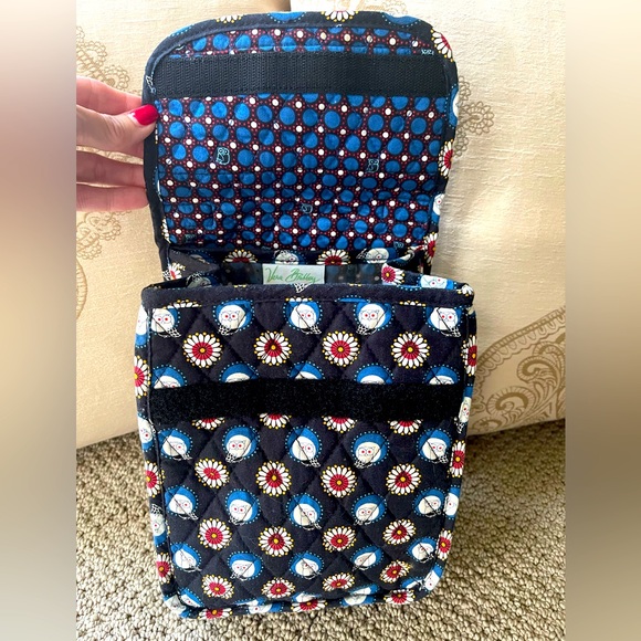 Vera Bradley Lunch Sack in Night Owl RETIRED - Picture 4 of 7
